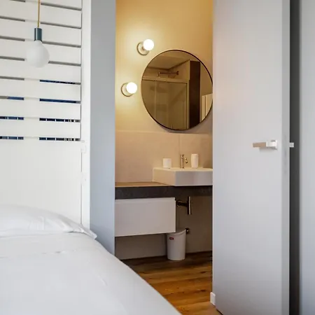 Apartament Charming In Isola In The Heart Of *